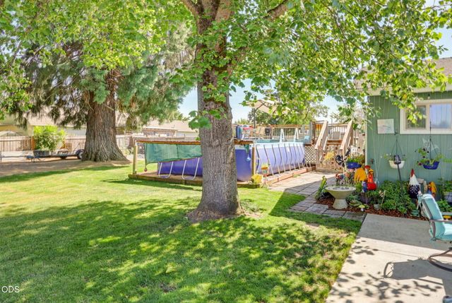 1130 Crest Drive, Central Point, OR 97502