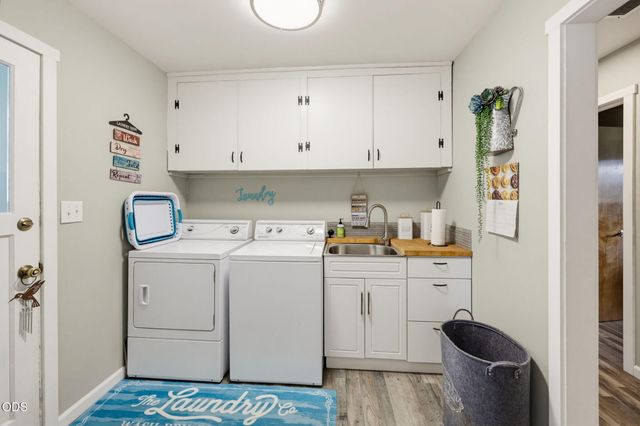 1130 Crest Drive, Central Point, OR 97502