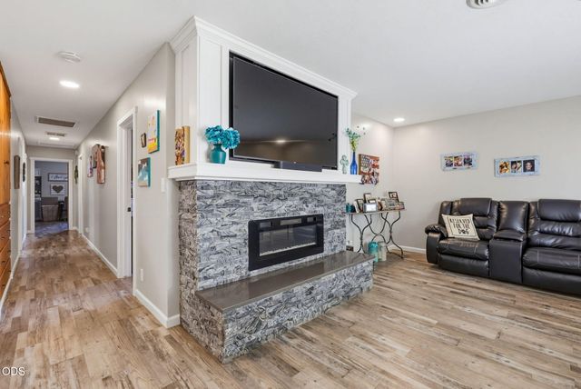 1130 Crest Drive, Central Point, OR 97502