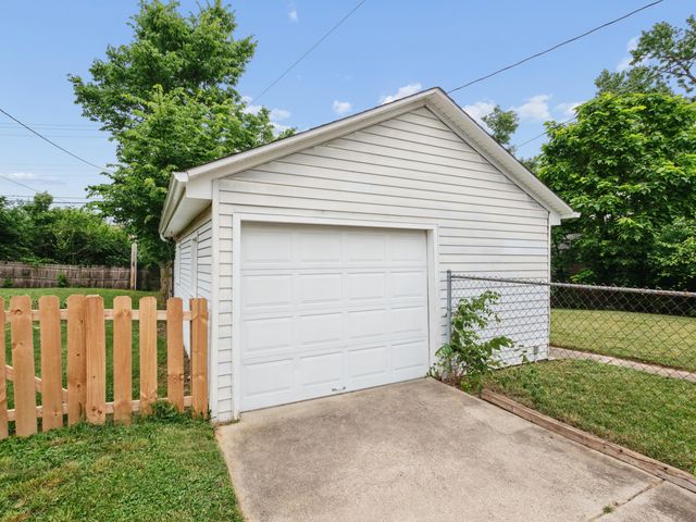 1815 Fieldstone Drive 1815 Fieldstone Drive, Dayton, OH 45414