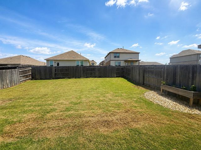 213 Sugar Cane RD, Buda, TX 78610