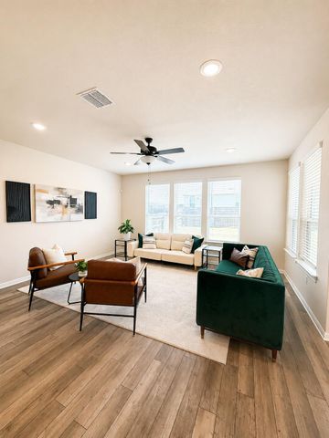213 Sugar Cane RD, Buda, TX 78610