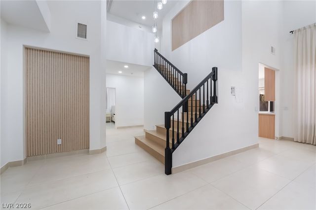 8253 Ruby Mountain Way, Las Vegas, NV 89128