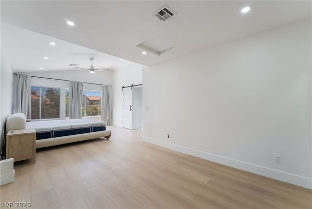 8253 Ruby Mountain Way, Las Vegas, NV 89128