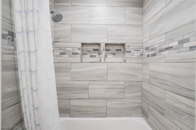 8253 Ruby Mountain Way, Las Vegas, NV 89128
