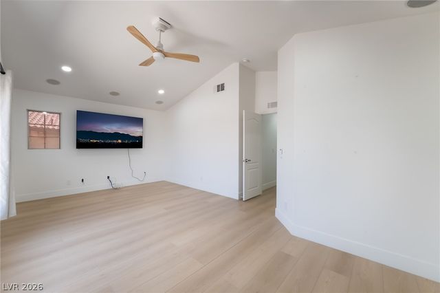 8253 Ruby Mountain Way, Las Vegas, NV 89128