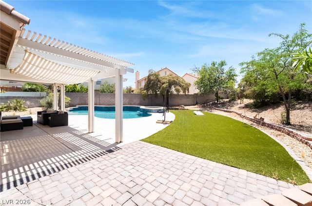 8253 Ruby Mountain Way, Las Vegas, NV 89128