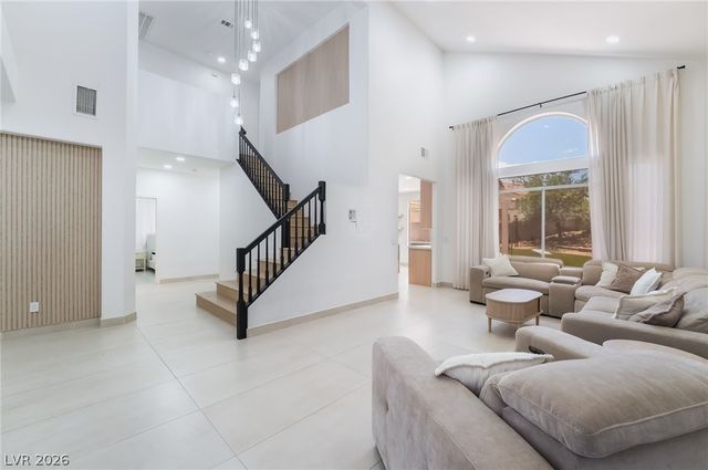 8253 Ruby Mountain Way, Las Vegas, NV 89128