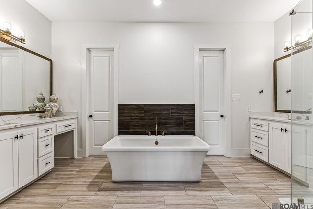 18103 Forest Hills Dr, Prairieville, LA 70769