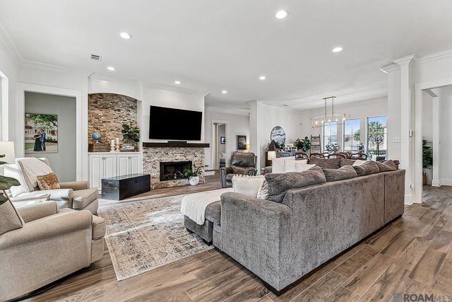 18103 Forest Hills Dr, Prairieville, LA 70769