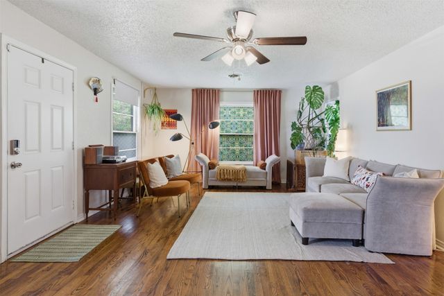 4324 Lambeth Lane, Fort Worth, TX 76103