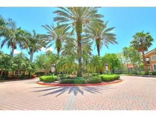 4808 N State Road 7 205, Coral Springs, FL 33073