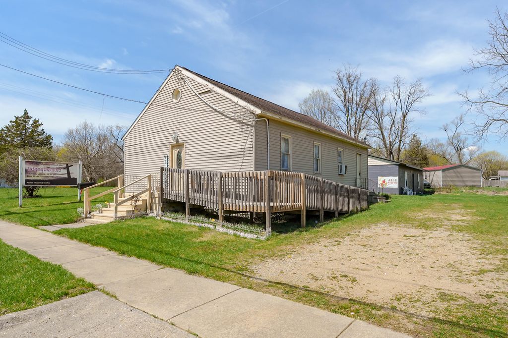 156 Roseneath Avenue, Battle Creek City, MI 49017
