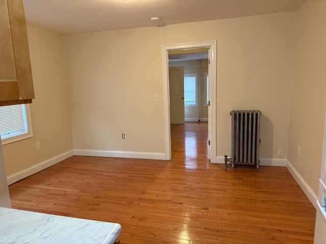 483 Newport Ave 1, Quincy, MA 02171