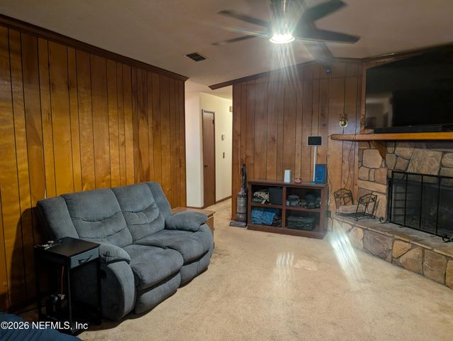 6348 JOHNNIE Circle E, Jacksonville, FL 32244