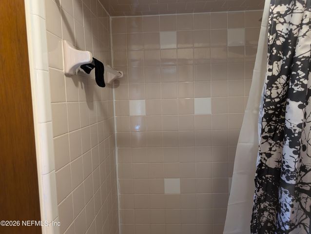 6348 JOHNNIE Circle E, Jacksonville, FL 32244