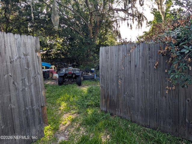 6348 JOHNNIE Circle E, Jacksonville, FL 32244