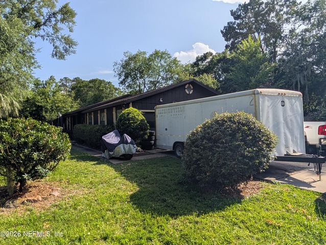 6348 JOHNNIE Circle E, Jacksonville, FL 32244