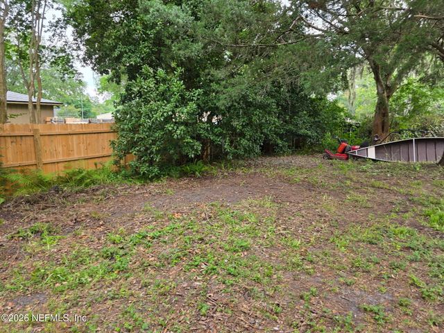 6348 JOHNNIE Circle E, Jacksonville, FL 32244