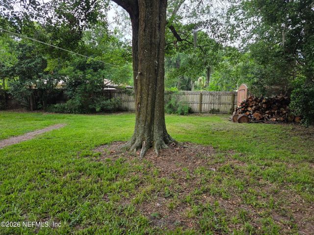 6348 JOHNNIE Circle E, Jacksonville, FL 32244