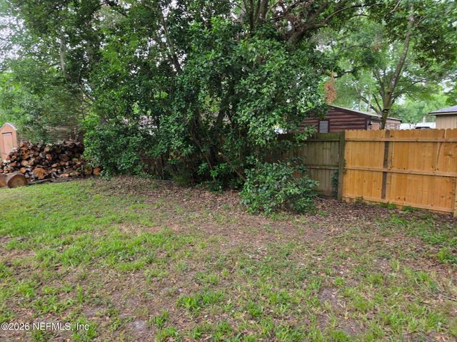 6348 JOHNNIE Circle E, Jacksonville, FL 32244