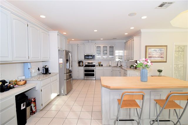 2716 W Centennial Drive, Rogers, AR 72758