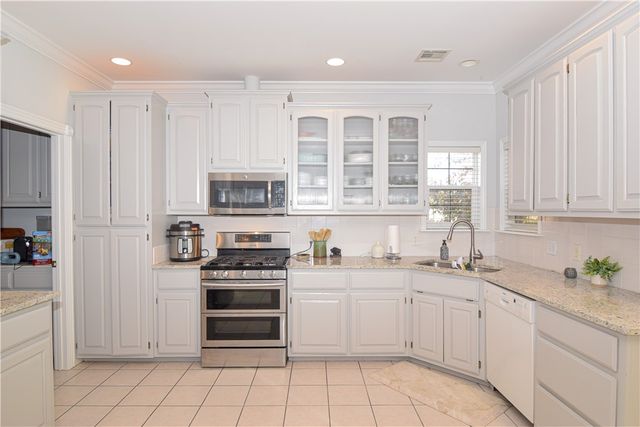 2716 W Centennial Drive, Rogers, AR 72758