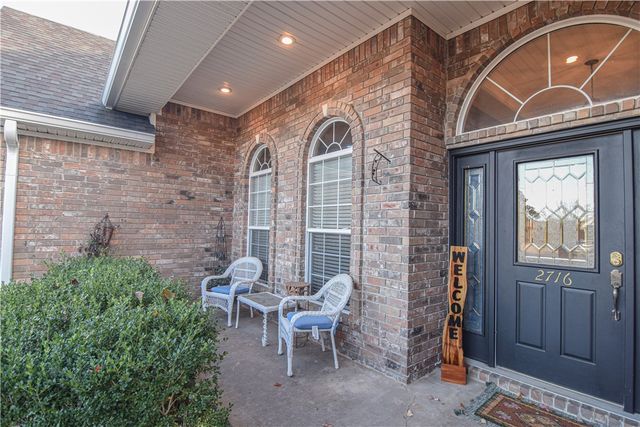 2716 W Centennial Drive, Rogers, AR 72758