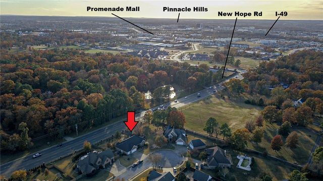 2716 W Centennial Drive, Rogers, AR 72758