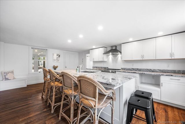 45 Main Street, Essex, CT 06409