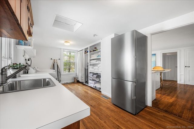 45 Main Street, Essex, CT 06409