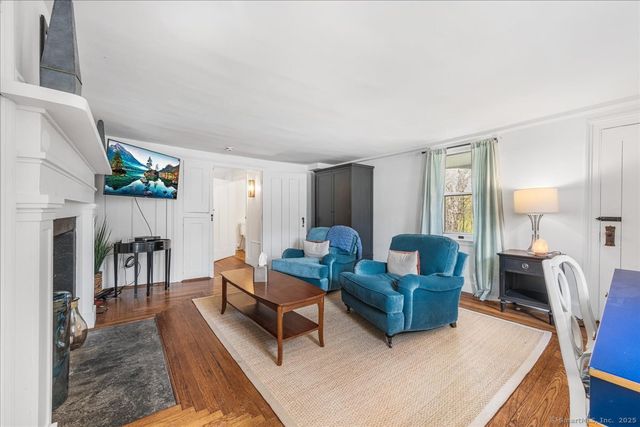 45 Main Street, Essex, CT 06409