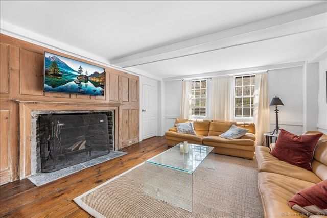 45 Main Street, Essex, CT 06409