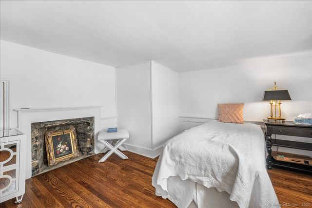 45 Main Street, Essex, CT 06409