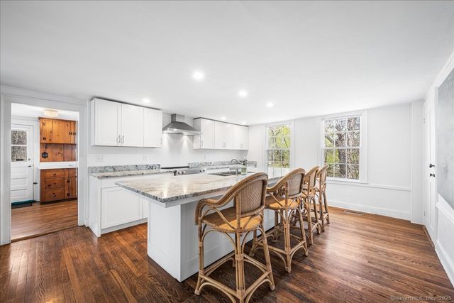 45 Main Street, Essex, CT 06409