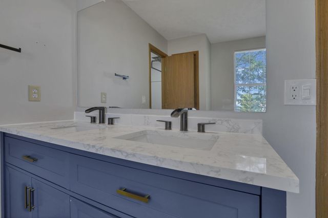 6737 Fallon Lane, Canal Winchester, OH 43110