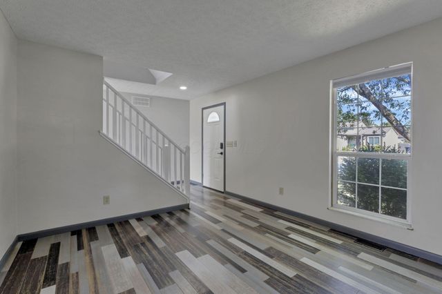 6737 Fallon Lane, Canal Winchester, OH 43110