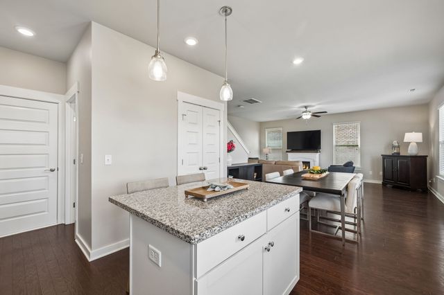 817 Yakima Way, Murfreesboro, TN 37130