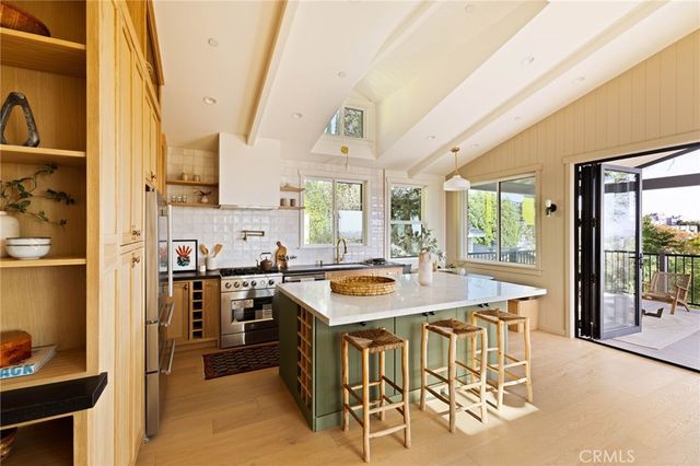 3926 Sunset Drive, Los Angeles, CA 90027