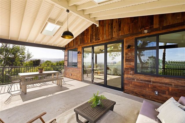 3926 Sunset Drive, Los Angeles, CA 90027