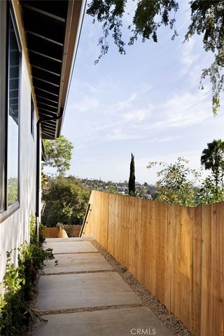 3926 Sunset Drive, Los Angeles, CA 90027