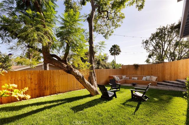 3926 Sunset Drive, Los Angeles, CA 90027