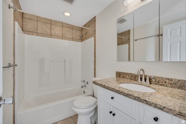 3814 W MANSFIELD CIR, West Jordan, UT 84084