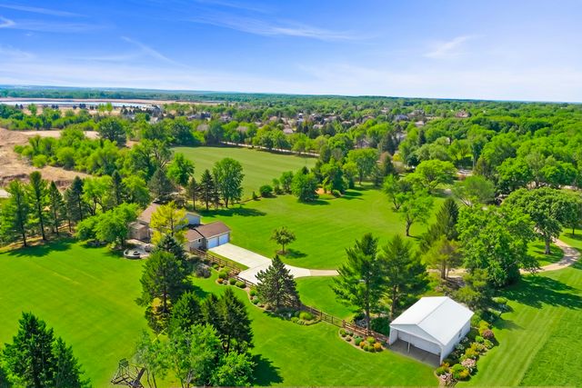 11106 Siedschlag Road, Spring Grove, IL 60081