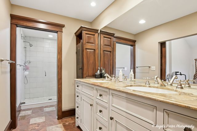 11106 Siedschlag Road, Spring Grove, IL 60081