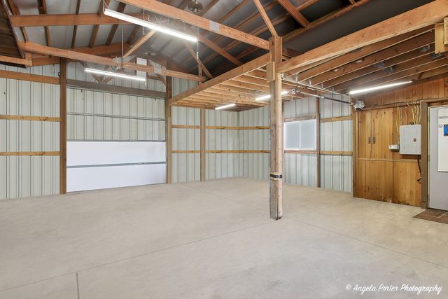 11106 Siedschlag Road, Spring Grove, IL 60081