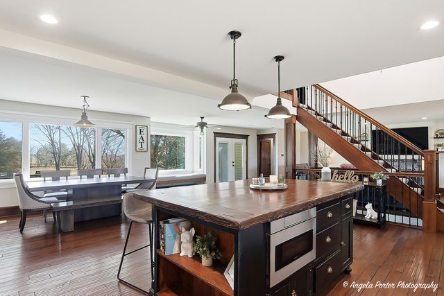 11106 Siedschlag Road, Spring Grove, IL 60081