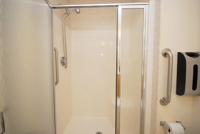 4 Autumn Drive B, Hudson, MA 01749