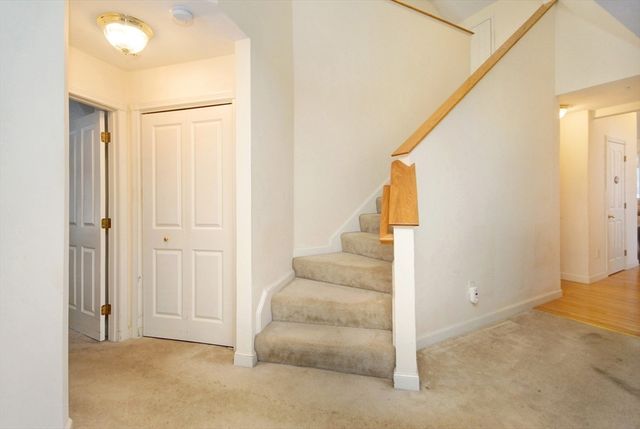 4 Autumn Drive B, Hudson, MA 01749