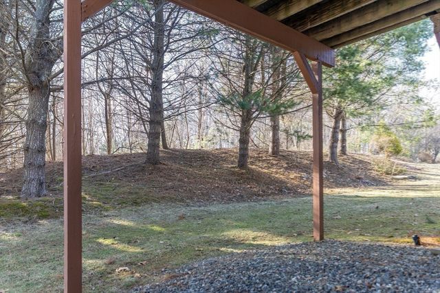 4 Autumn Drive B, Hudson, MA 01749